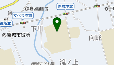 新城市立新城中学校の地図画像