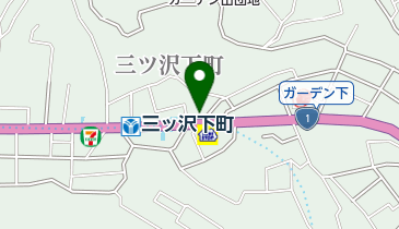 鶴岡理容館の地図画像