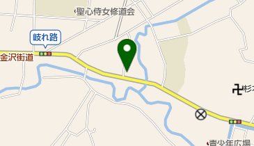 草庵クロージング&オートモビルズの地図画像