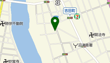 飯田理容店の地図画像