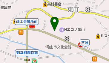 富田理容亀山店の地図画像