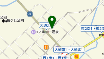 どんぶりカフェ&お弁当 くれぱすの地図画像