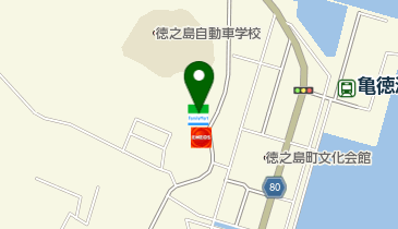 ファミリーマート 亀津北店の地図画像