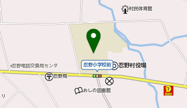 忍野小学校グランドの地図画像