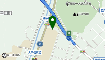 呉中央小学校(管理棟,教室棟)の地図画像
