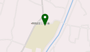 美馬中学校等(美馬小学校を含む)(グラウンド)の地図画像