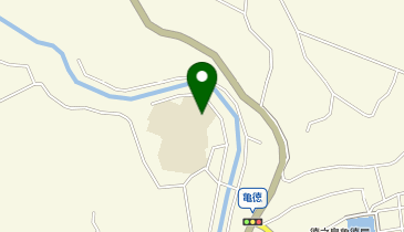 亀徳小学校の地図画像