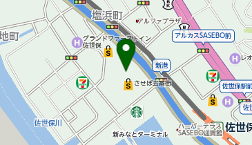 3COINS  plus させぼ五番街店の地図画像